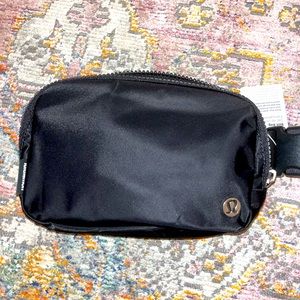 NWT Lululemon Belt Bag